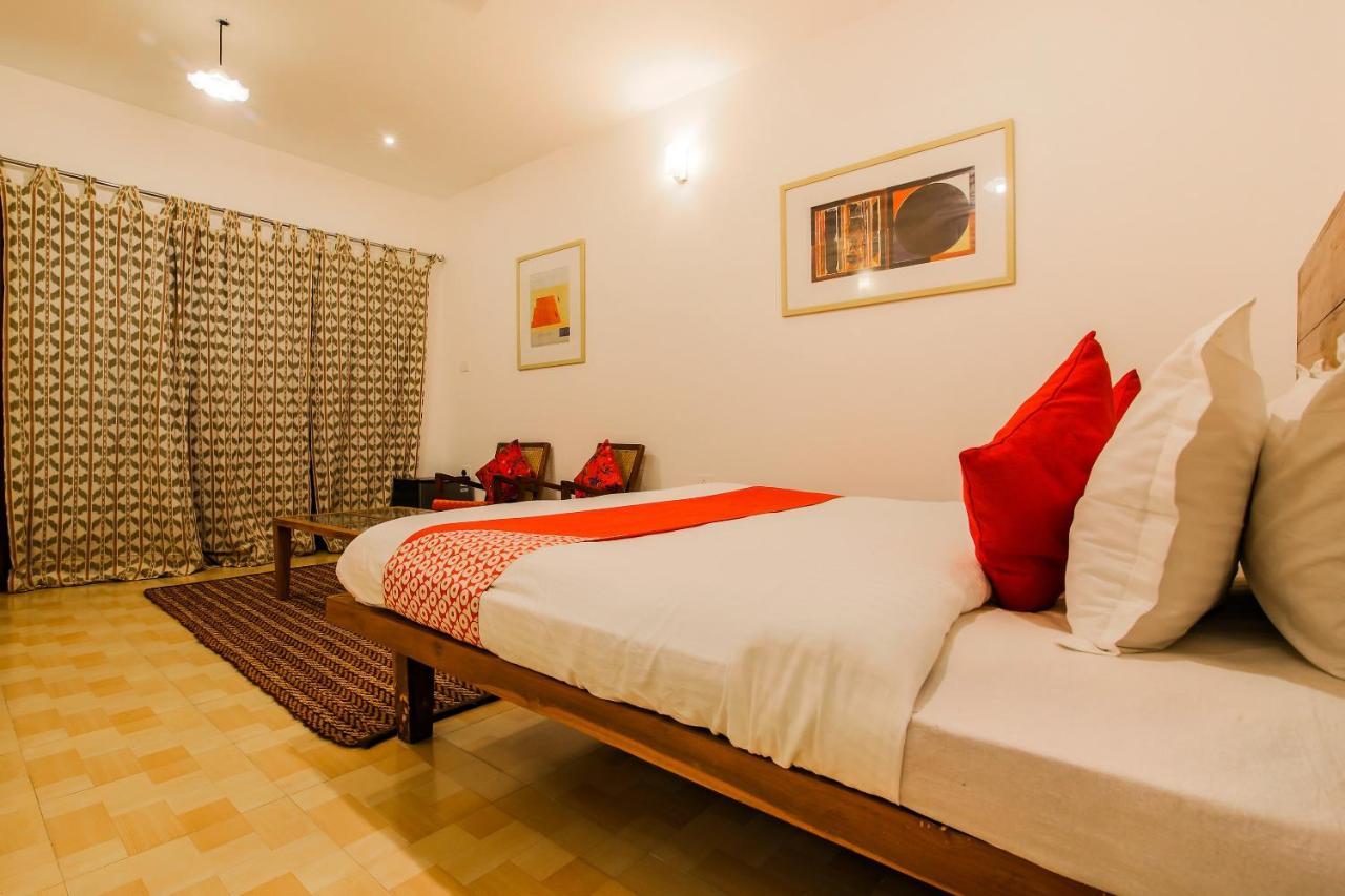 Oyo 22056 Arambol Plaza Beach Resort Екстериор снимка